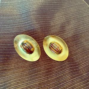 Vintage Sarah Cove Amethyst Clip Earrings